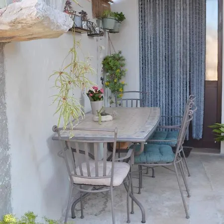 Apartment Fjaka Sali