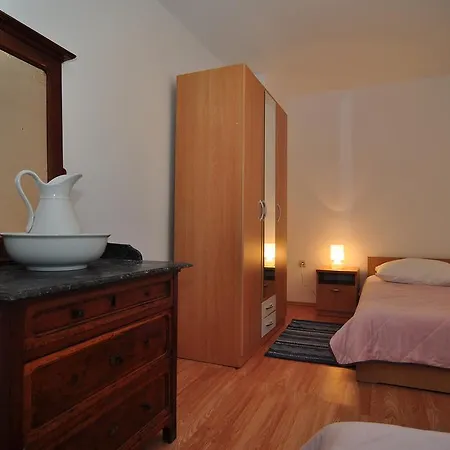 Apartment Fjaka Sali